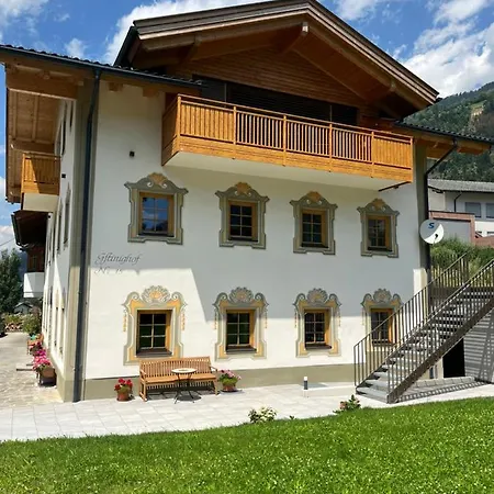 Gstinighof Apartmán *